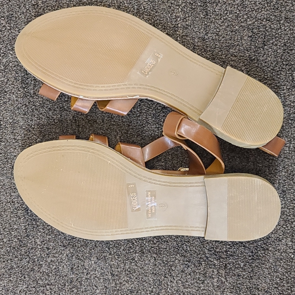 Sandals - Picture 2 of 3